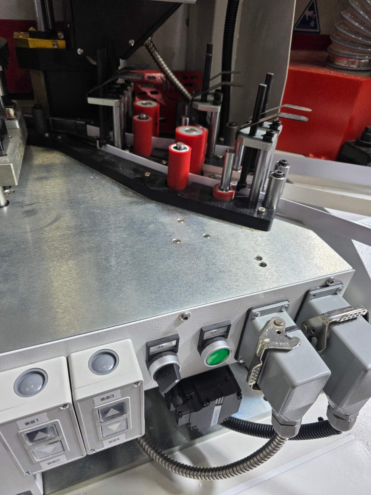 010 PROEDGE NC680-GCLP-2KM-AR